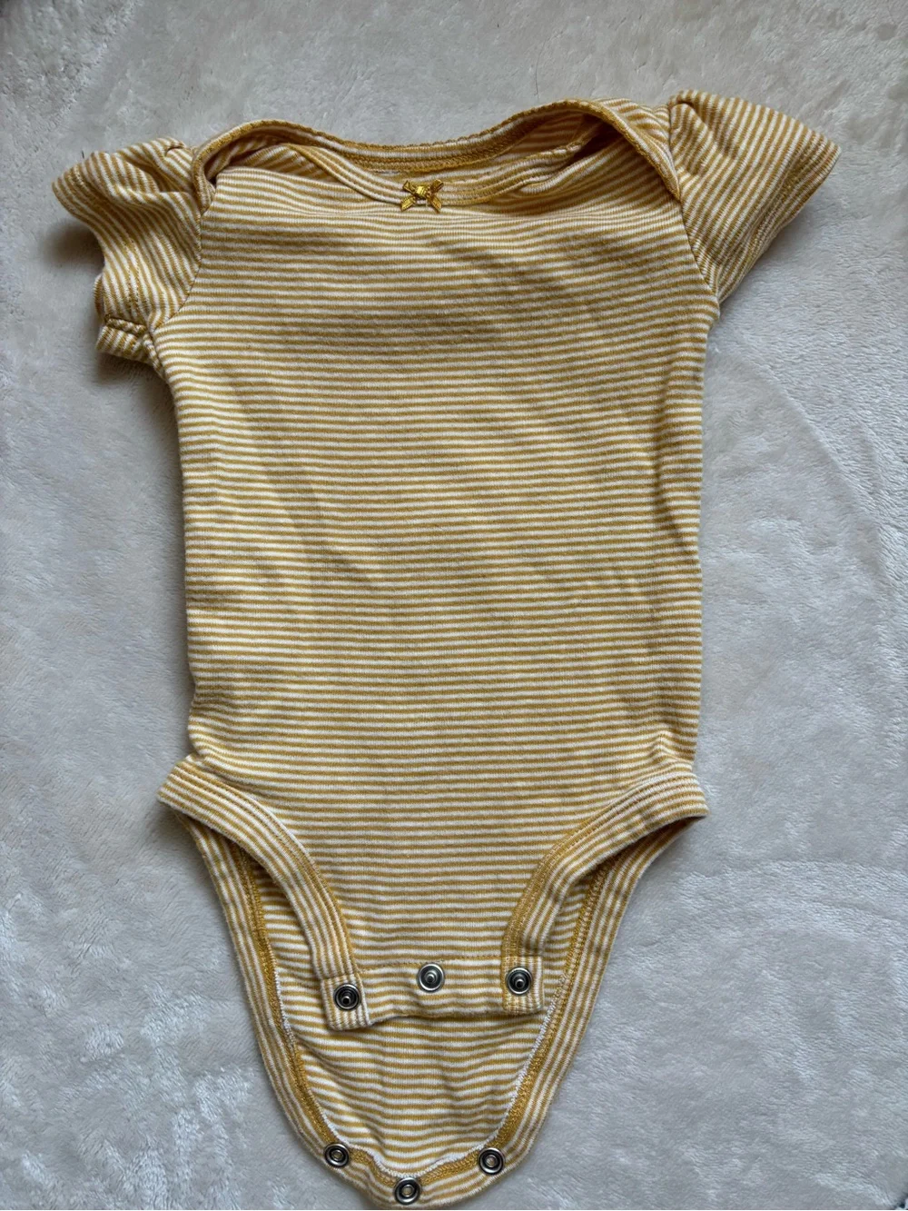 Carter’s girls onesies lot of 3 size 3 month